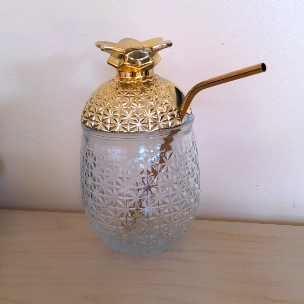 Gold Pineapple Tumbler